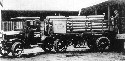 old Linde truck