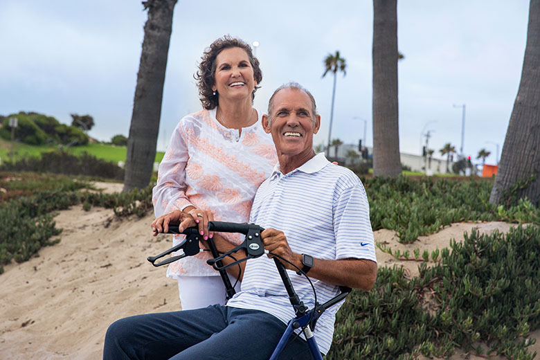 DME WhiteCouple BeachCloseUp DriveRollator