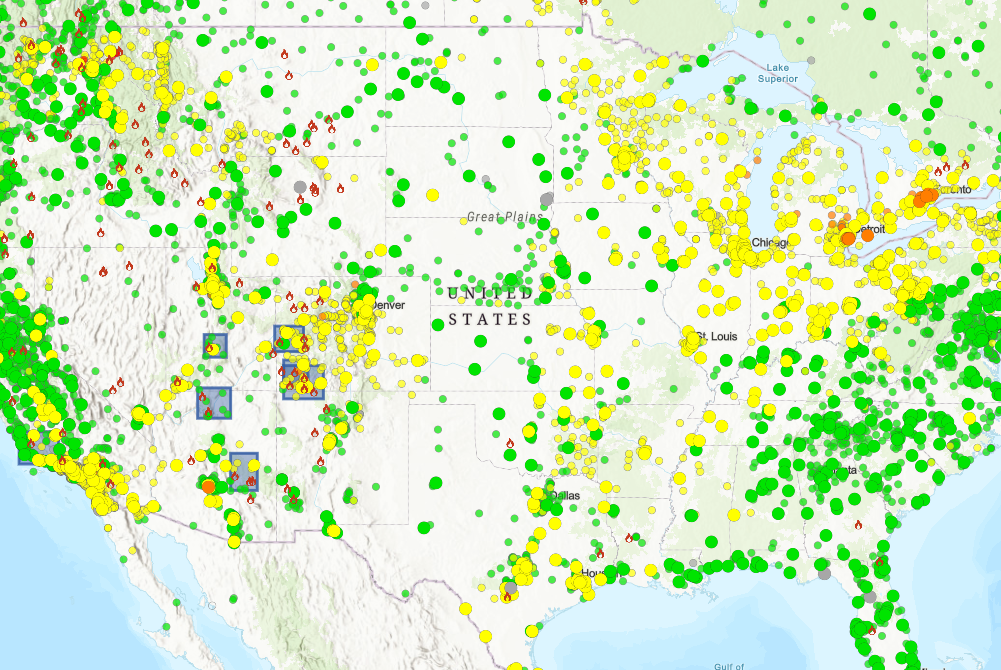 fire.airnow.gov screenshow showing map of usa and dots where fires are active