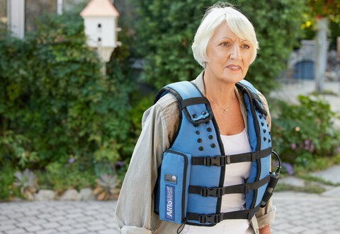 HFCWO WhiteFemale Birdhouse AFFLO3