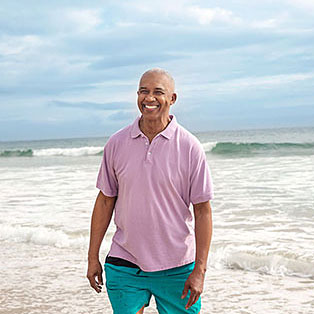 Lifestyle BlackMale BeachSmiling