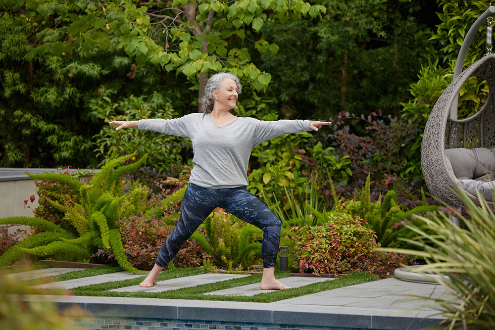 Lifestyle WhiteFemale Yoga2