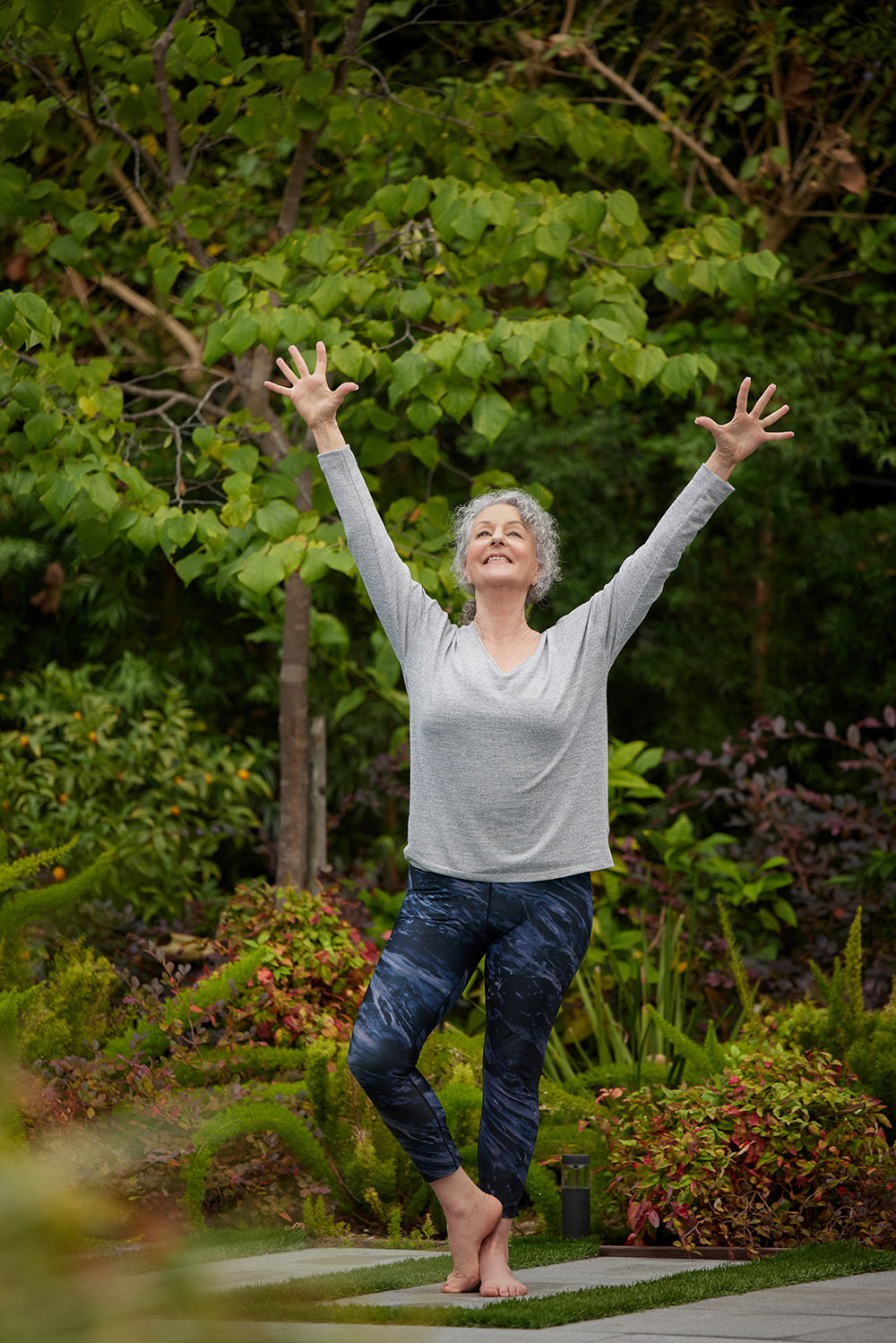 Lifestyle WhiteFemale Yoga4