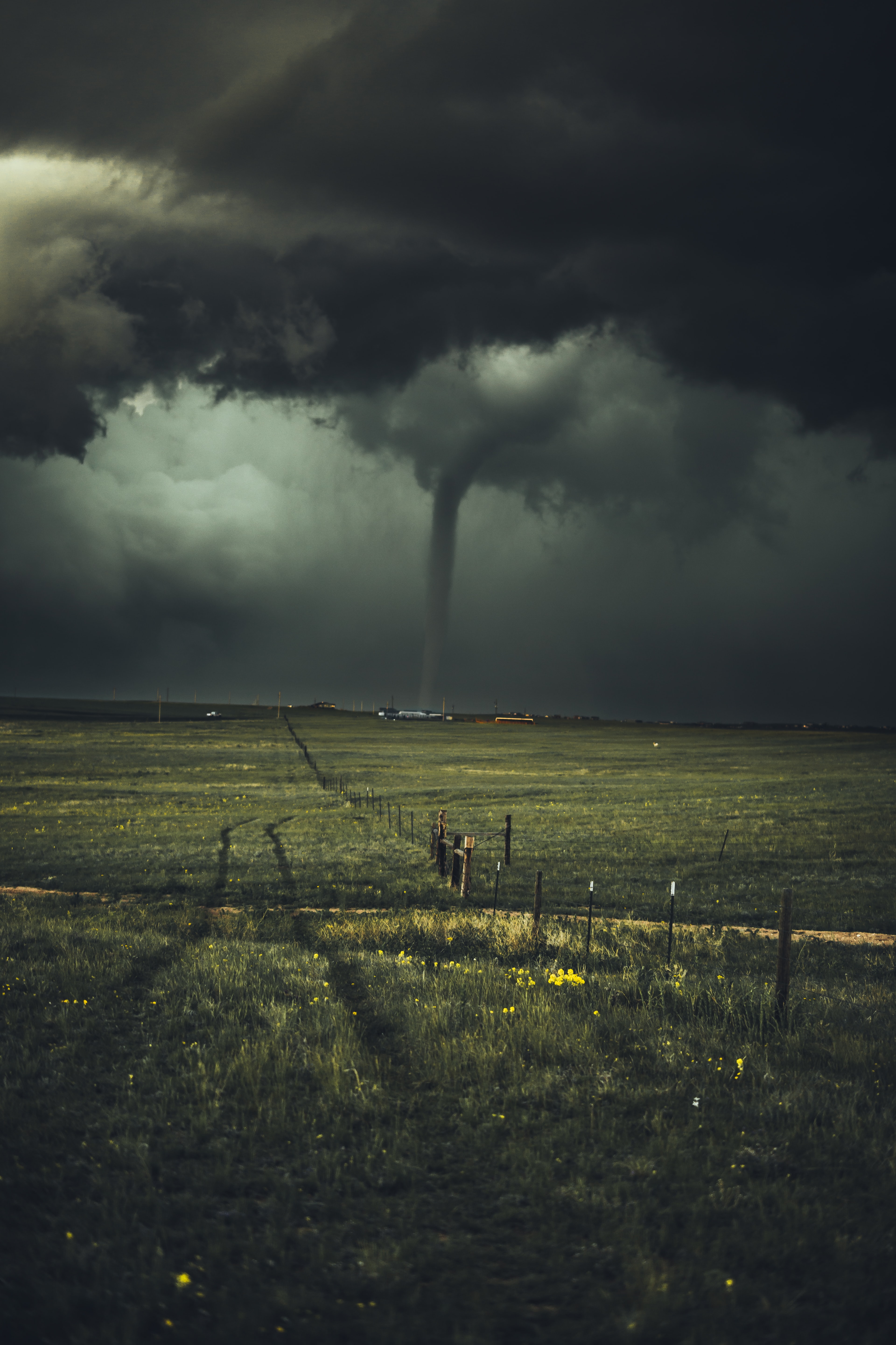 tornado vertical unsplash